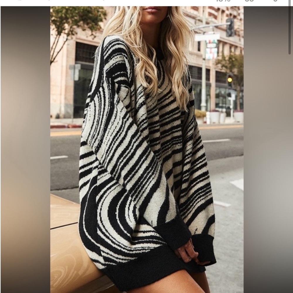 Abstract Sweater